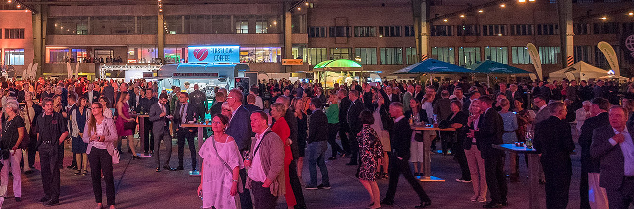 FirstLoveCoffee Barista auf einer Firmenfeier